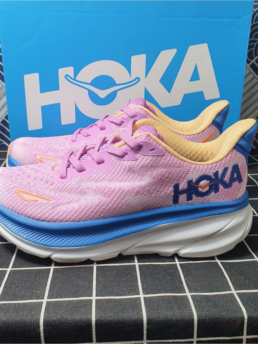 HOKA Clifton 9 Running Shoes - Picture 7 of 7